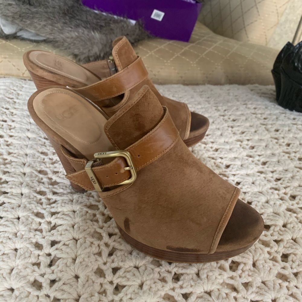 UGG TAN SUEDE MULES - Picture 9 of 11
